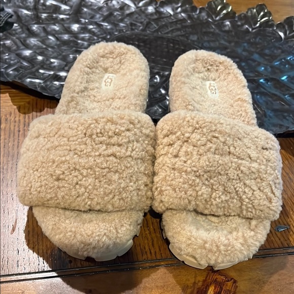 UGG Shoes - UGG Plush Tan Slides slippers size 10. SH140